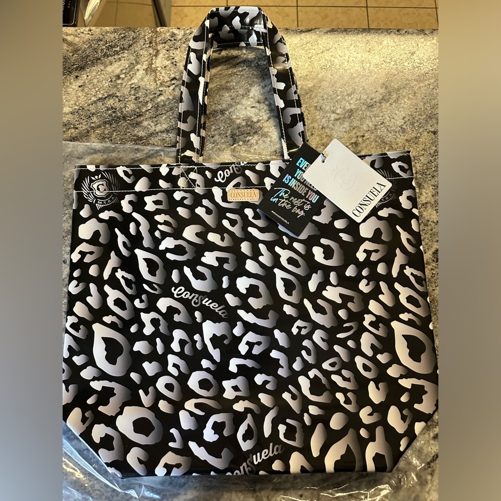 Consuela “Rox” Basic Bag (new with tags)